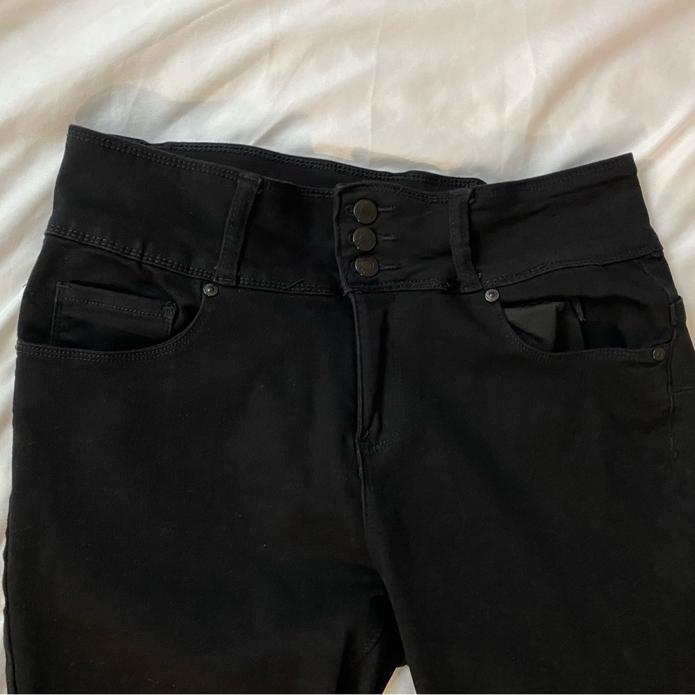 Sandpiper 3 Button Skinny Jegging Black